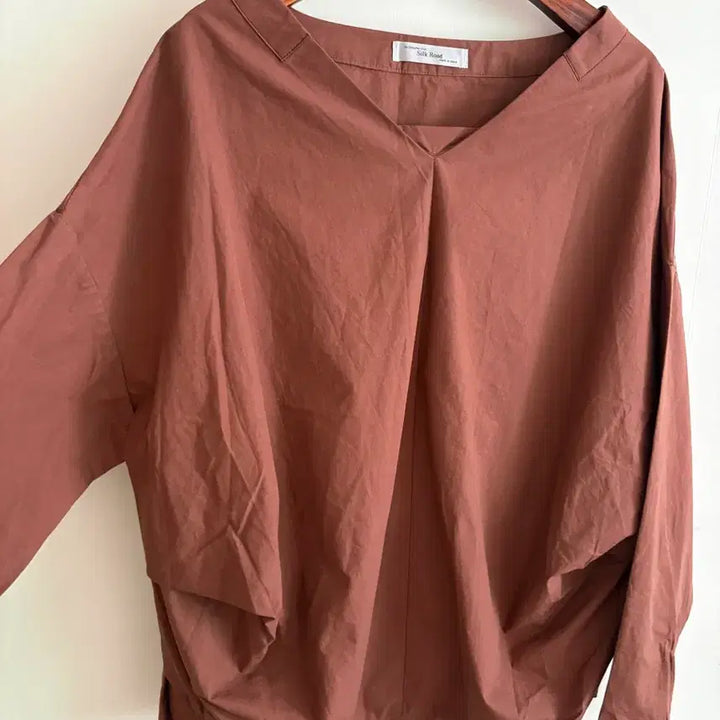 [BUNJANG] V-Neck Shirt Blouse / 브이넥 셔츠블라우스