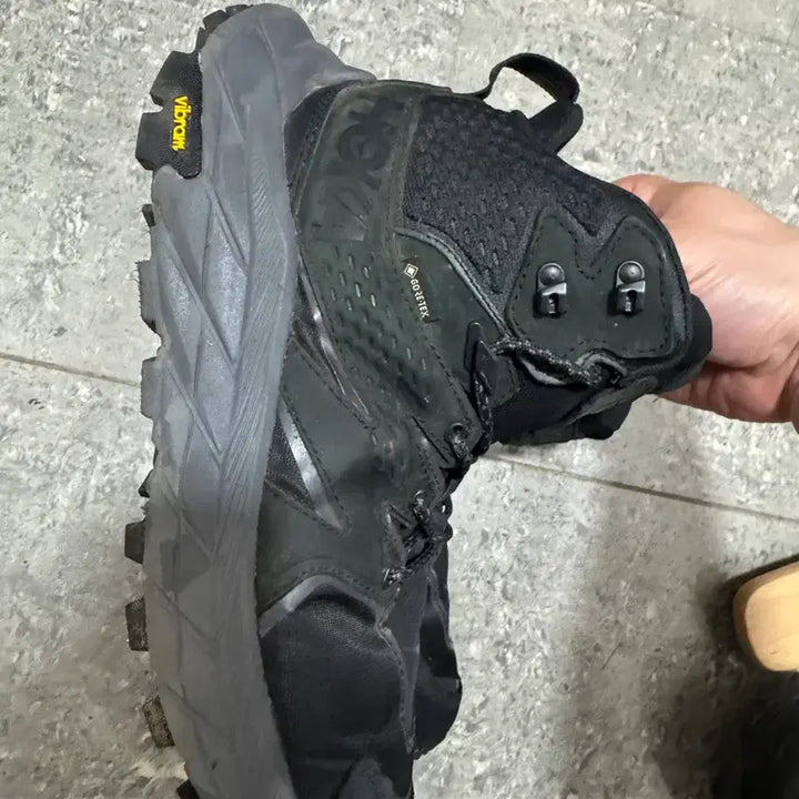 [BUNJANG] Hoka Anacapa GTX 250 / 호카 아나카파 gtx 250