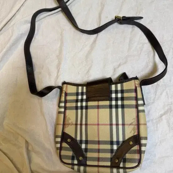 [BUNJANG] Burberry Check Leather Crossbody Bag / 버버리 체크 크로스백