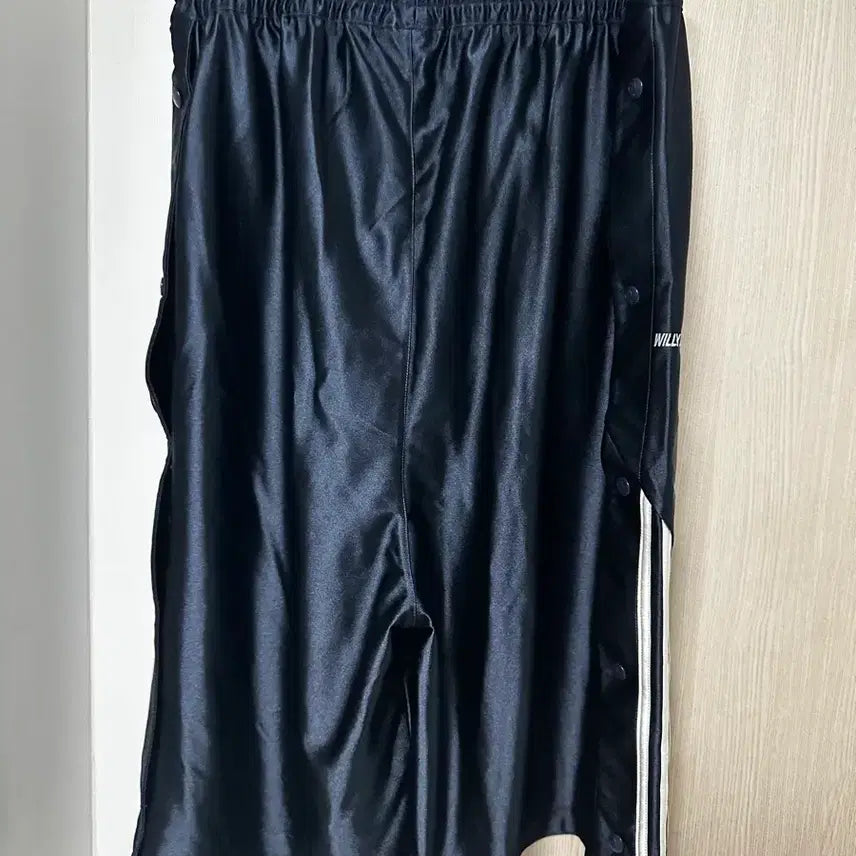 [BUNJANG] Adidas Willy Chavarria Deisel Snap Shorts L / 아디다스 윌리차바리아 데즐 스냅 쇼츠 KR L