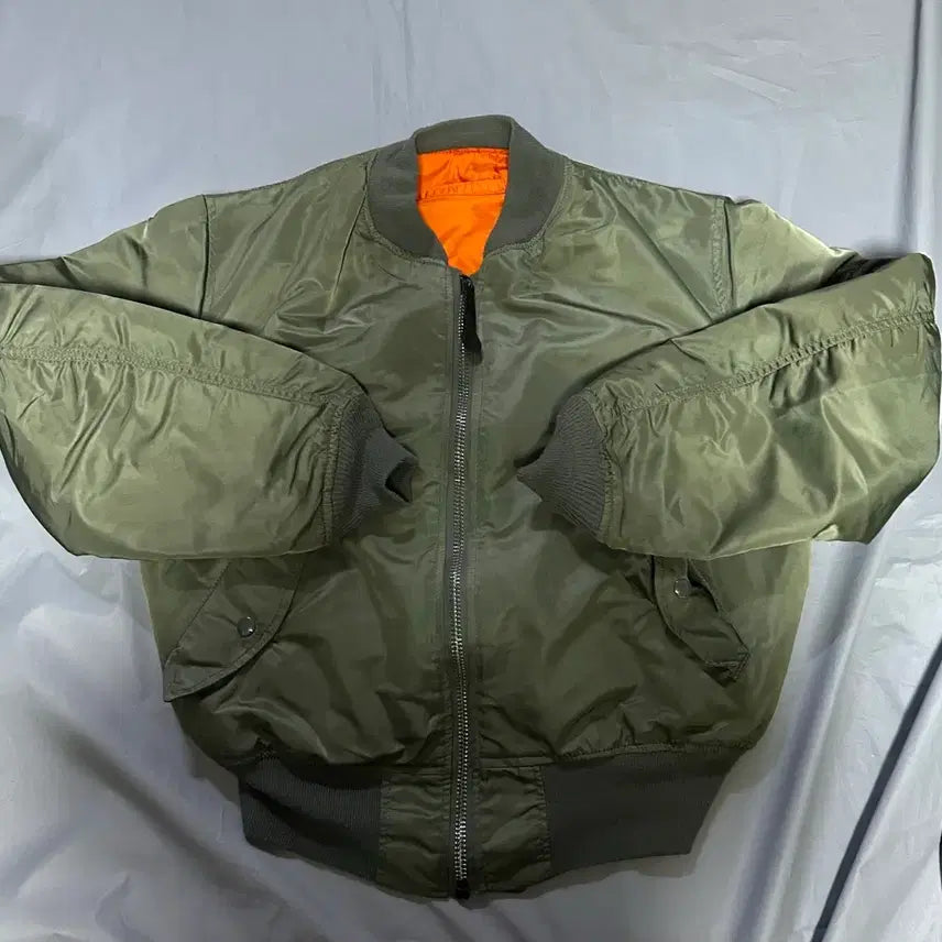 [BUNJANG] Alpha Industries MA-1 Flight Jacket Green / 90s 알파인더스트리 ma-1 항공점퍼 자켓 그린