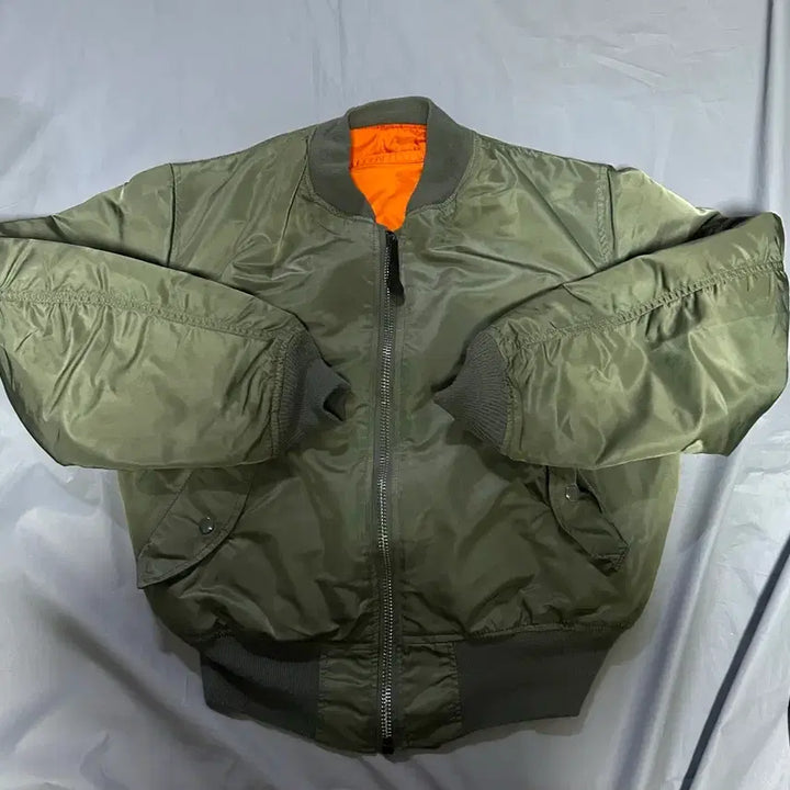 [BUNJANG] Alpha Industries MA-1 Flight Jacket Green / 90s 알파인더스트리 ma-1 항공점퍼 자켓 그린