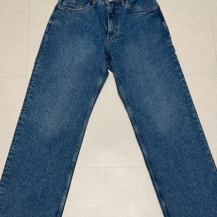 [BUNJANG] Steady Everywear Semi-Wide Denim Pants Medium Blue / [1] 스테디에브리웨어 세미와이드 데님팬츠 미디엄블루