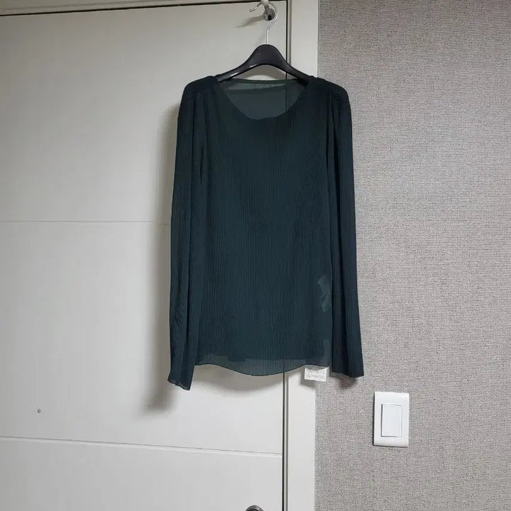 [SOLD OUT] 구호 플리츠 롱 슬리브 블라우스 55