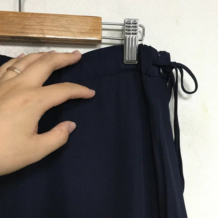 [BUNJANG] ISAE Rayon Banding Skirt Navy / ISAE 이새 인견 밴딩 스커트 6