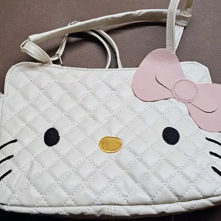 [BUNJANG] Hello Kitty 2-Way Bag / 헬로키티 2way 가방