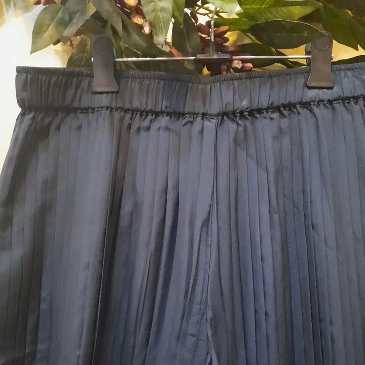 [BUNJANG] Black Pleated Wide Banding Pants / 블랙 플리츠 와이드 밴딩 팬츠