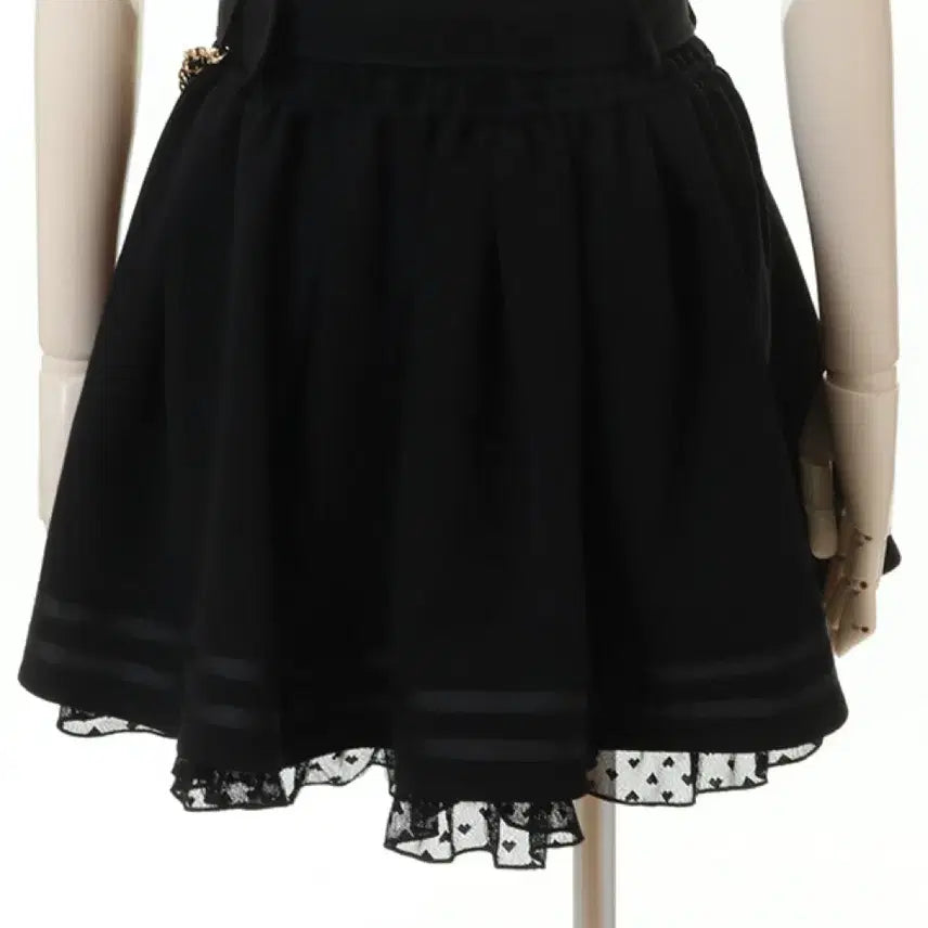 [BUNJANG] Lizlisa Black Heart Belt Chain Skirt / 미개봉 새상품 리즈리사 스커트 블랙 하트 벨트 체인 양산형 지뢰계 일브