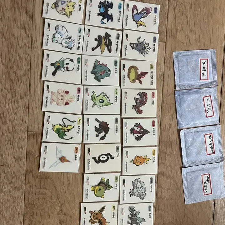 [BUNJANG] Pokemon Bread Stickers (Ttibu Ttibu Seal) / 포켓몬빵 띠부띠부씰 미개봉,개봉 판매합니다