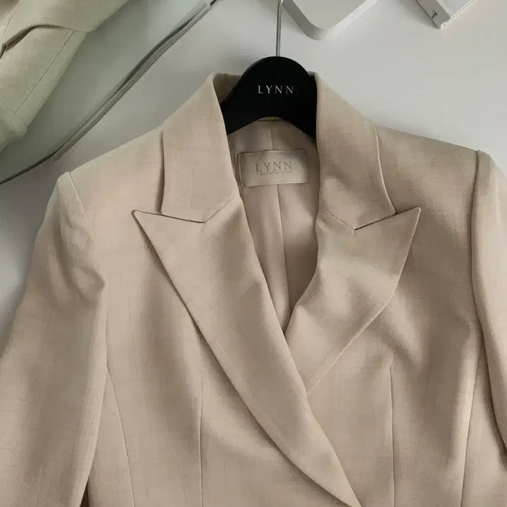 [BUNJANG] LYNN Linen Suit Set Jacket &amp; Slacks / LYNN 린 더블 정장 셋업