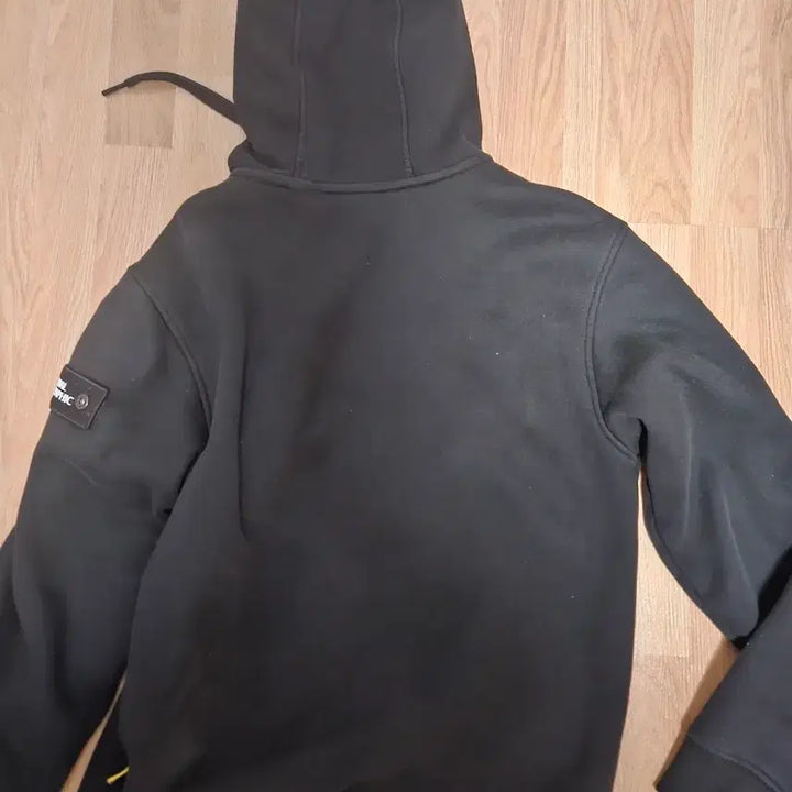 [BUNJANG] National Geographic Fleece Lined Hooded Zip-Up Jacket / 내셔널 지오그래픽 기모 블랙 후드집업