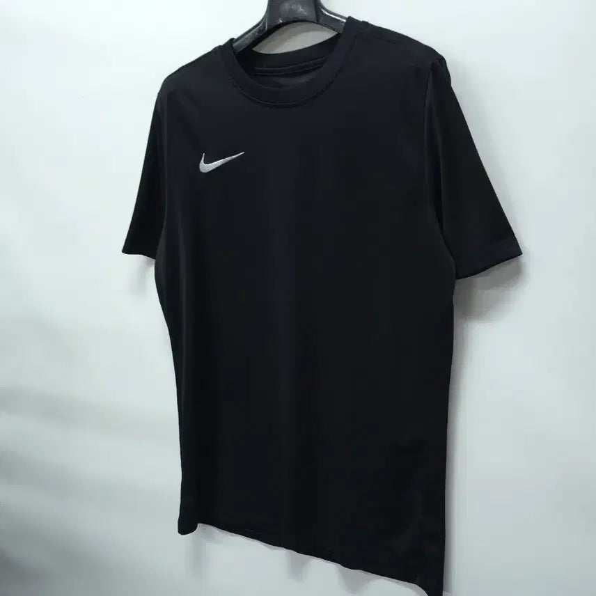 [BUNJANG] Nike Dri-FIT Swoosh T-Shirt Black / 나이키 드라이핏 기능성 스우시 반팔 (100)