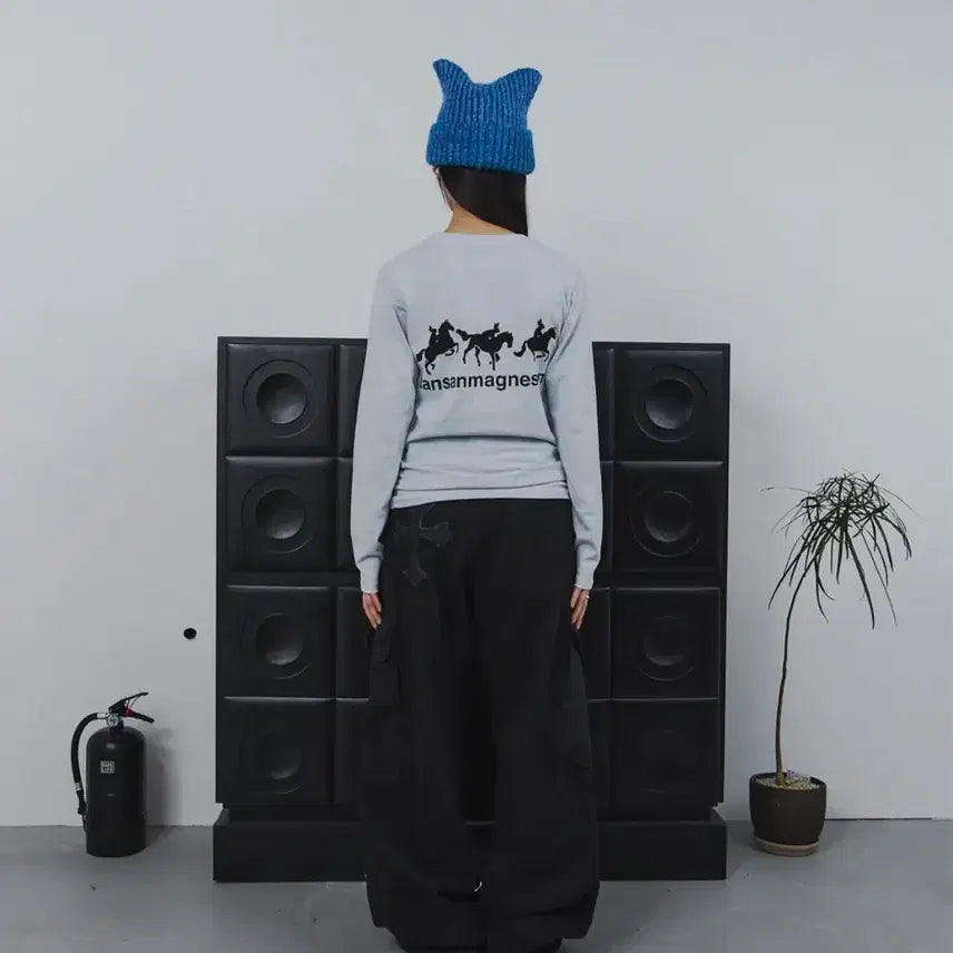 [BUNJANG] Horse Rabbit Long Sleeve T-Shirt Sky Blue One Size / 탄산마그네슘 홀스 래빗 롱슬리브 스카이블루  1사이즈