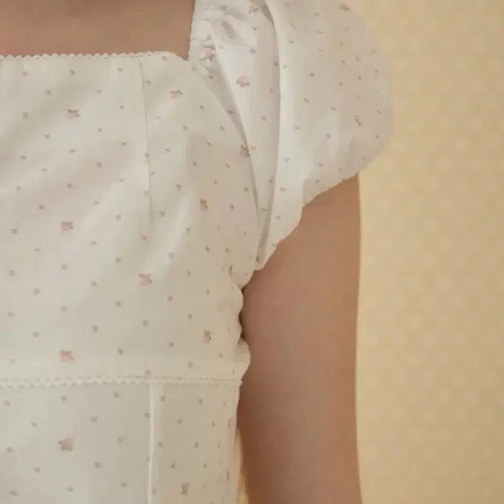 [BUNJANG] Letter from Moon Rosy Lace Puff Blouse S / [새상품] 레터프롬문 로지 레이스 퍼프 블라우스 S