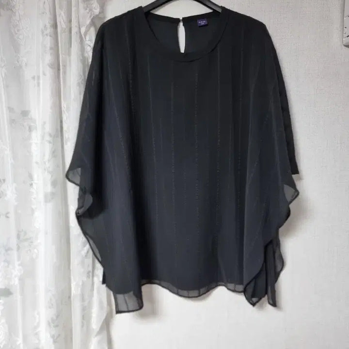 [BUNJANG] Rauel Black See-through Blouse with Punching Detail / 라우엘 블랙 시스루 블라우스 펀칭 디테일