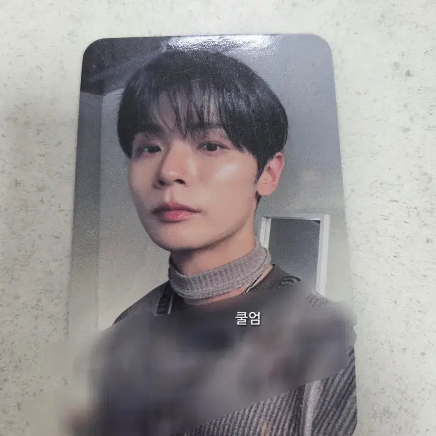 [BUNJANG] Lucy Shin Yechan Signed Photocard + Sealed Sun Album / 루시 신예찬 선 앨범 싸인포카 + 미개봉 선 앨범