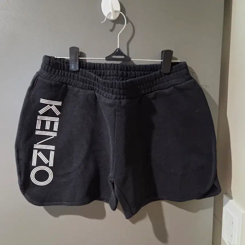 [BUNJANG] Kenzo Black Training Shorts with White Logo / 정품) 겐조 KENZO 트레이닝 반바지 블랙