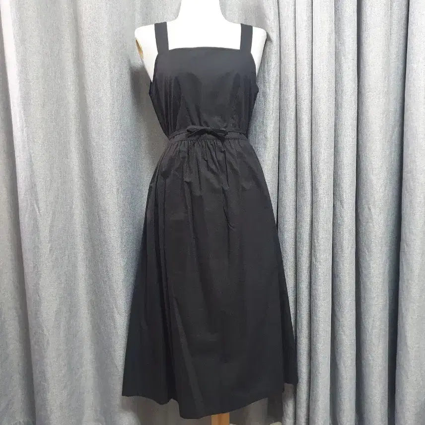 [BUNJANG] M Black Sleeveless Dress / M블랙 슬리브리스 원피스