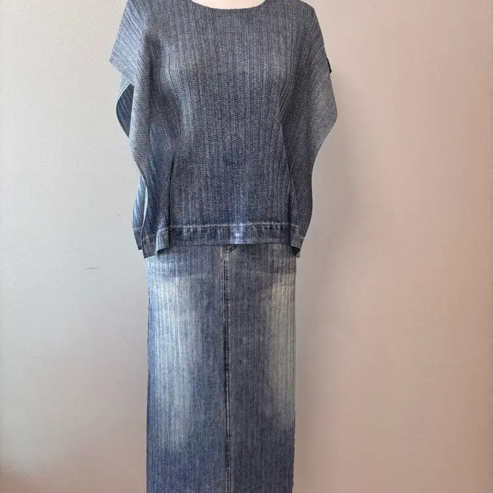 [BUNJANG] Blue Denim Pattern Pleated Two-Piece Set / 청 데님 패턴 플리츠 투피스
