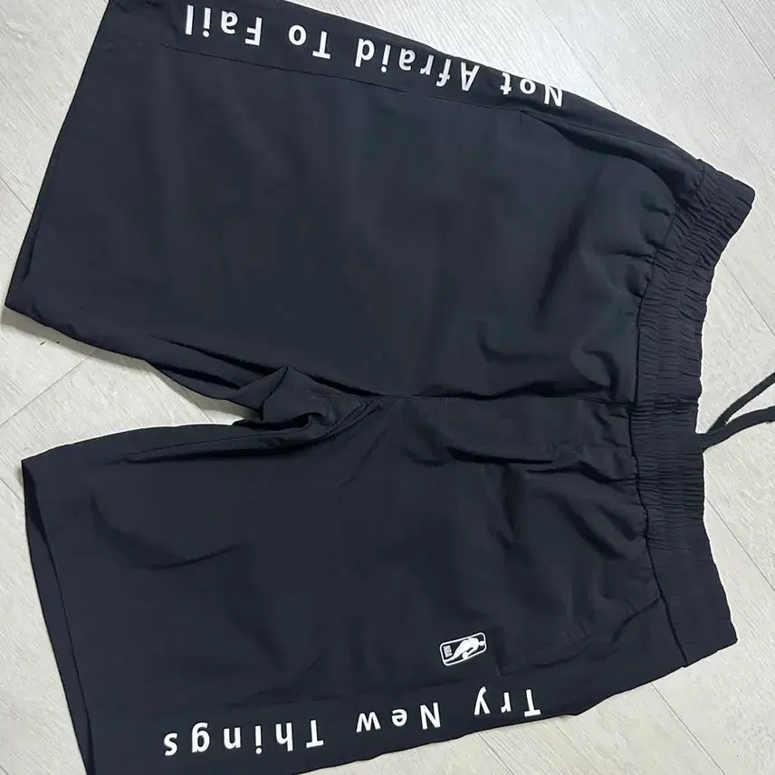 [BUNJANG] NBA Black Lettering Training Shorts / NBA 검정색 반바지 레터링 트레이닝