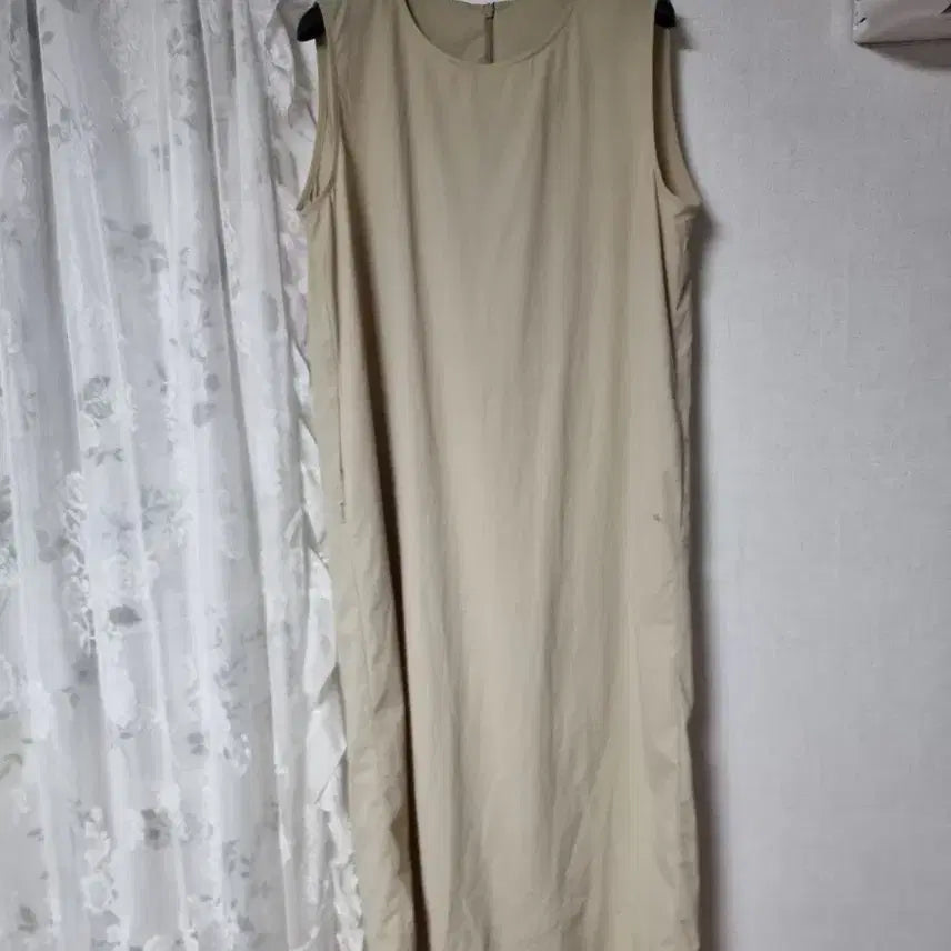 [BUNJANG] Snow Peak Beige Sleeveless Long Dress / 스노우피크 베이지 민소매 롱 원피스