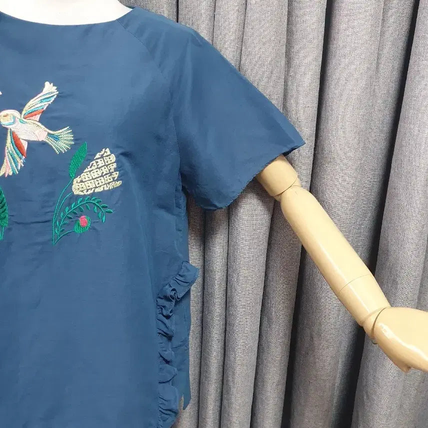 [BUNJANG] Linen Embroidery Blouse / 55린넨 자수 블라우스