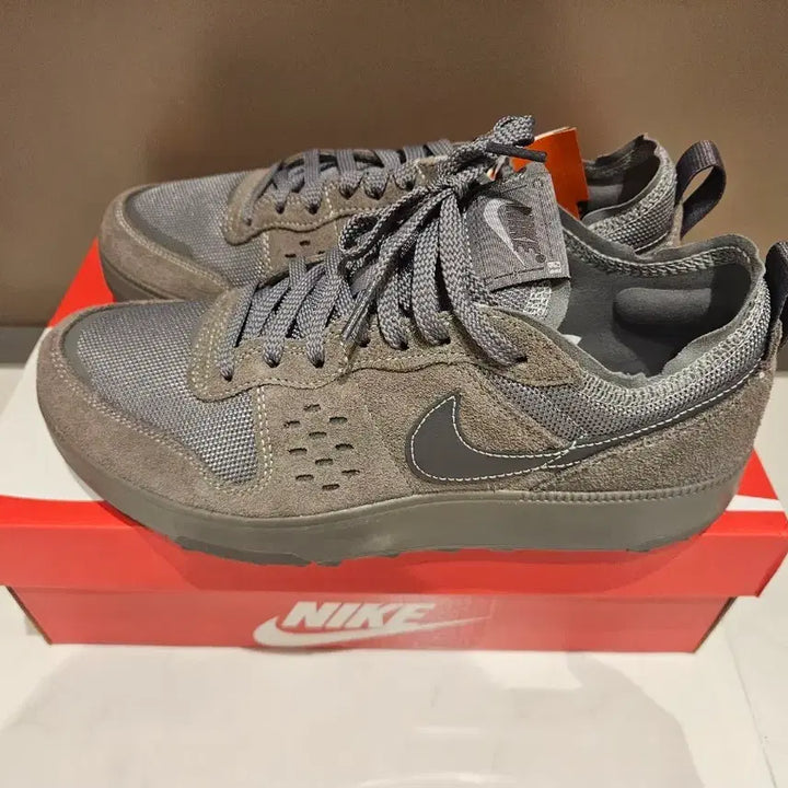 [BUNJANG] Nike City Sneakers Size 260 New / 나이키 시티 스니커즈 260새상품