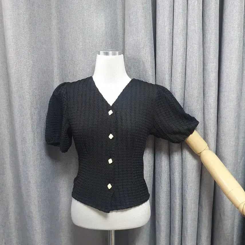 [BUNJANG] Jeweled Puff Blouse / 보석 퍼프 블라우스