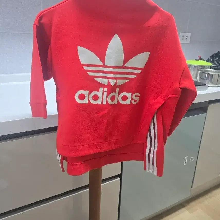 [BUNJANG] Adidas Trefoil Crewneck Sweatshirt / 아디다스티셔츠