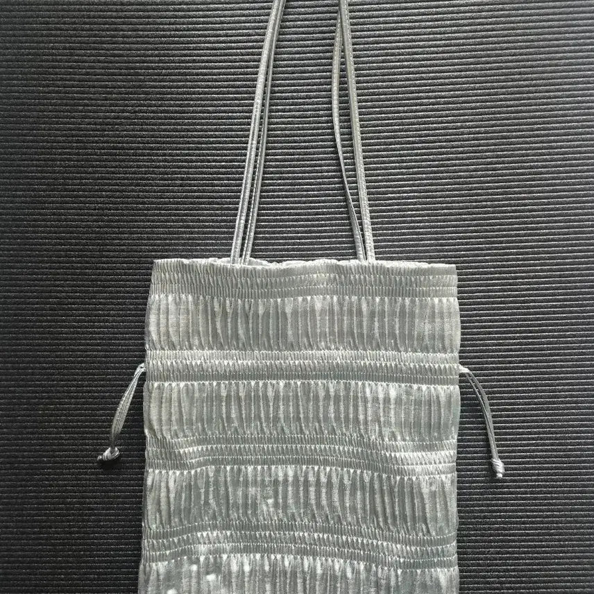 [BUNJANG] KWANI Crinkle Shoulder Bag Grey / @ KWANI / 콰니 / 숄더백 / 그레이
