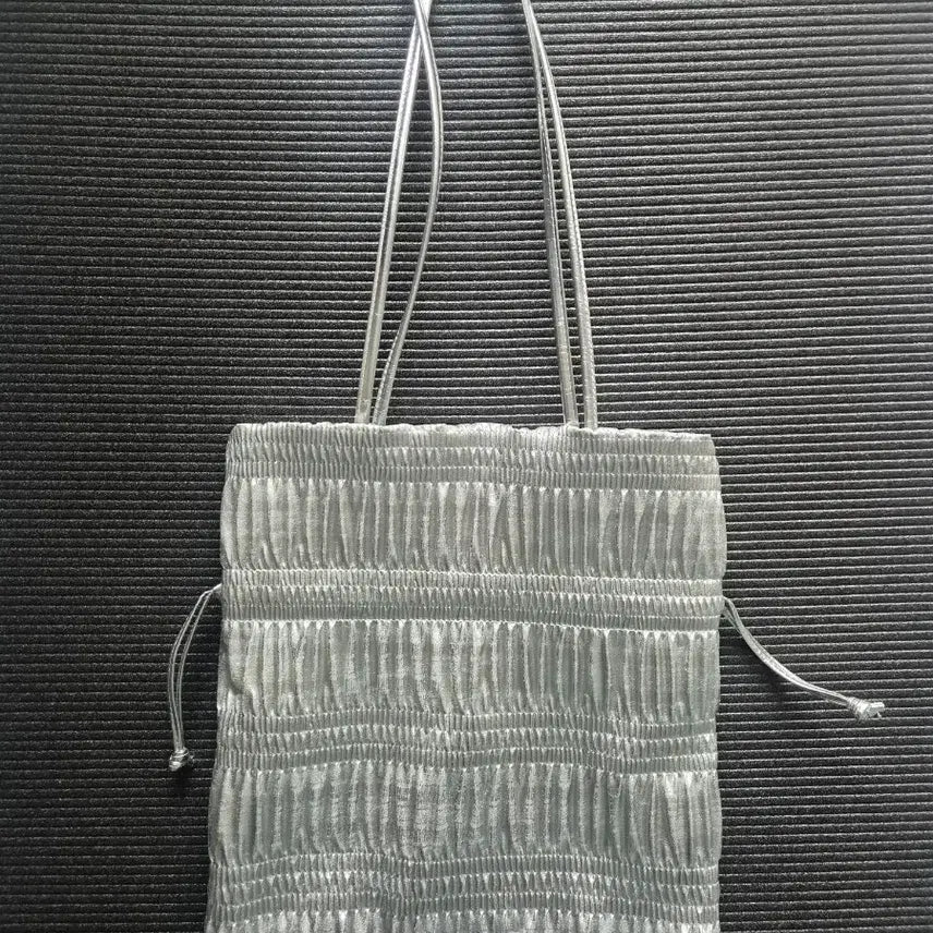 [BUNJANG] KWANI Crinkle Shoulder Bag Grey / @ KWANI / 콰니 / 숄더백 / 그레이