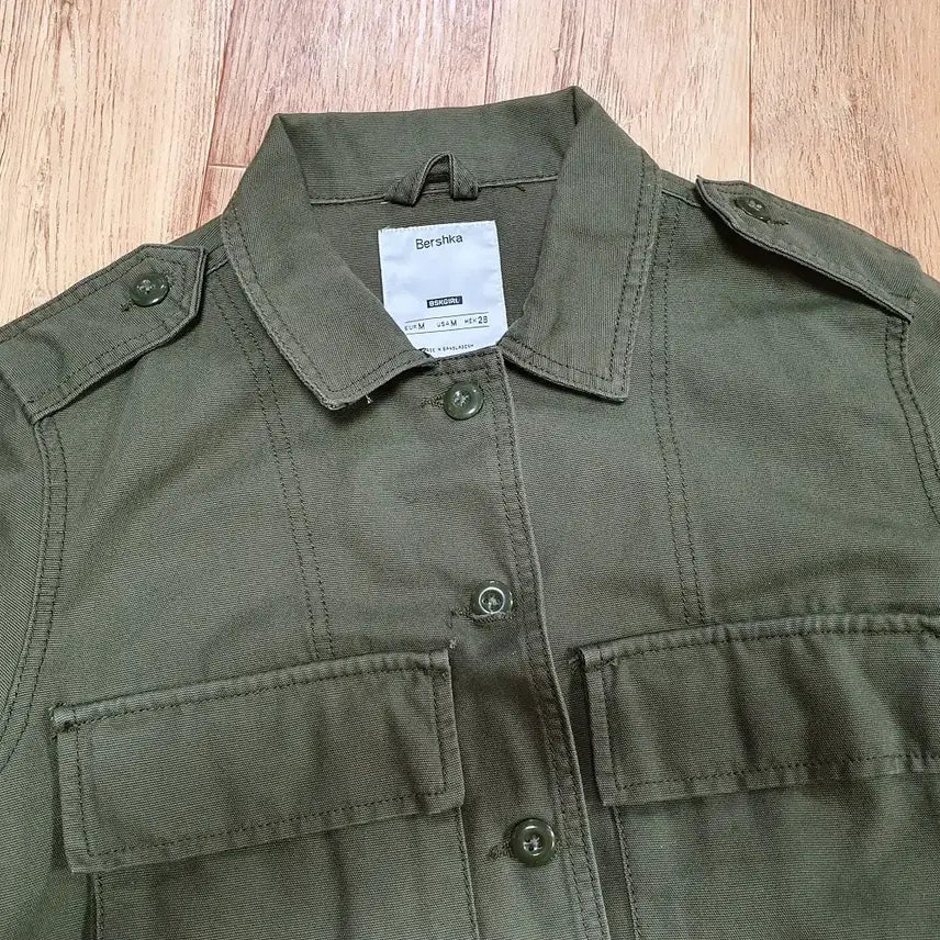 [BUNJANG] Berchka Embroidered Field Jacket / 버쉬카(Berchka) 자수 야상자켓 55-66