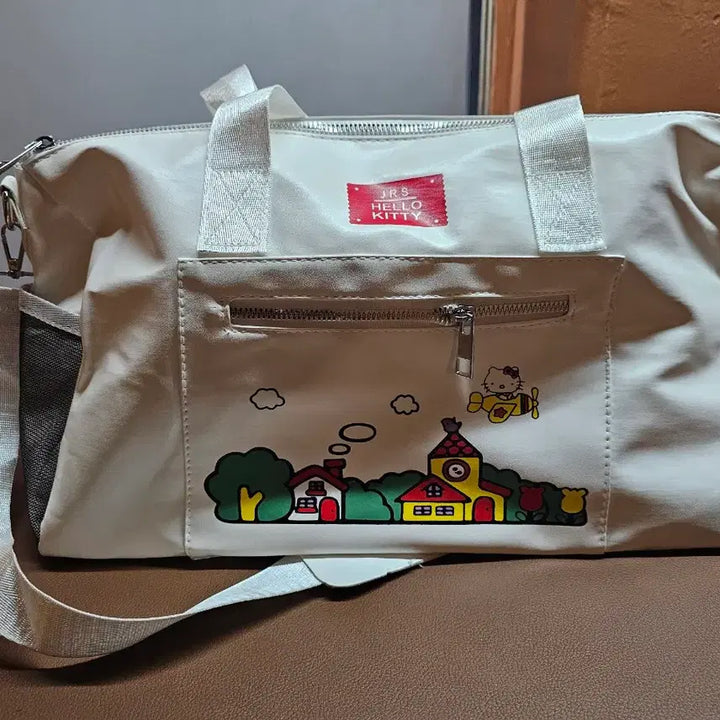 [BUNJANG] Hello Kitty White Boston Bag Travel Bag / 헬로키티 화이트 보스턴백 여행용 가방