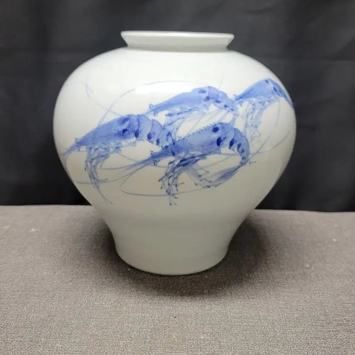 [BUNJANG] Songam Yo Celadon Porcelain White Porcelain Blue-and-White Shrimp Pattern Maebyeong Vase / 송암요 백자 청화 새우문 매병 도자기