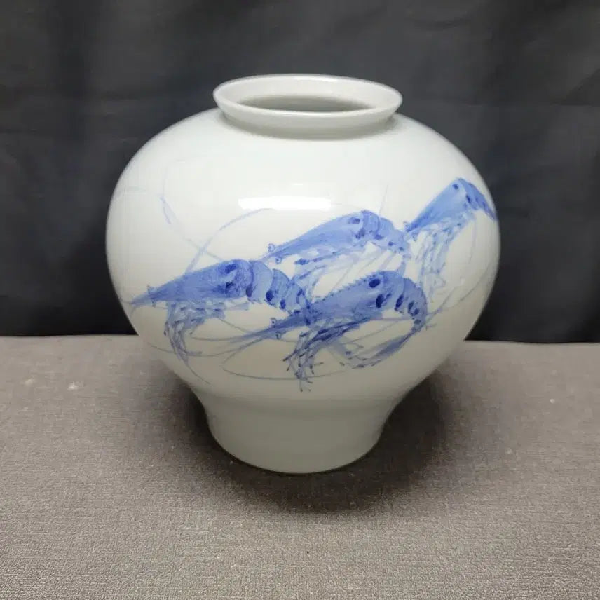 [BUNJANG] Songam Yo Celadon Porcelain White Porcelain Blue-and-White Shrimp Pattern Maebyeong Vase / 송암요 백자 청화 새우문 매병 도자기