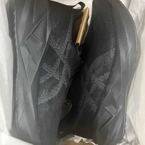 [BUNJANG] Asics NovaBlast 5 Running Shoes (250mm) / 아식스 노바블라스트5 250 새상품팔아요