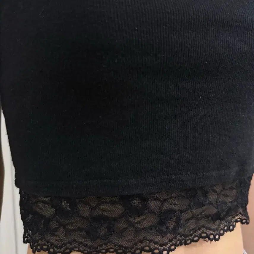 [BUNJANG] Mini Pao Lace Sleeveless Top / 미니포에 레이스 슬리브리스
