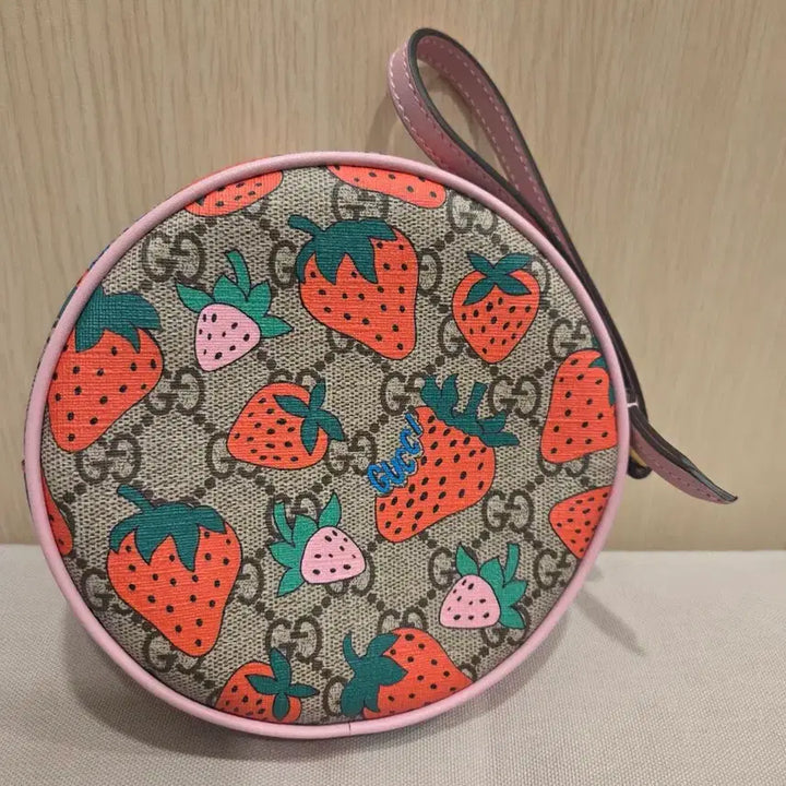 [BUNJANG] Gucci GG Strawberry Coin Pouch / 구찌 GG 스트로베리 동전 지갑 파우치