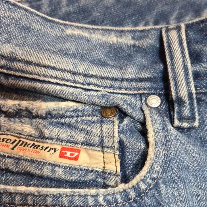 [BUNJANG] Diesel Zathan Bootcut Denim Jeans / 디젤 ZATHAN 부츠컷 데님 청바지