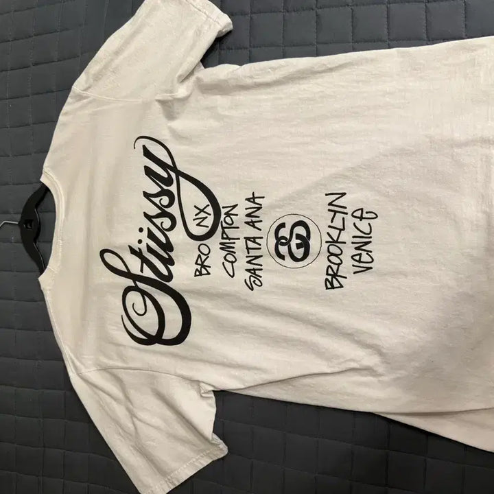 [BUNJANG] Stussy World Tour T-Shirt White M / 스투시 월드투어 화이트 반팔 M