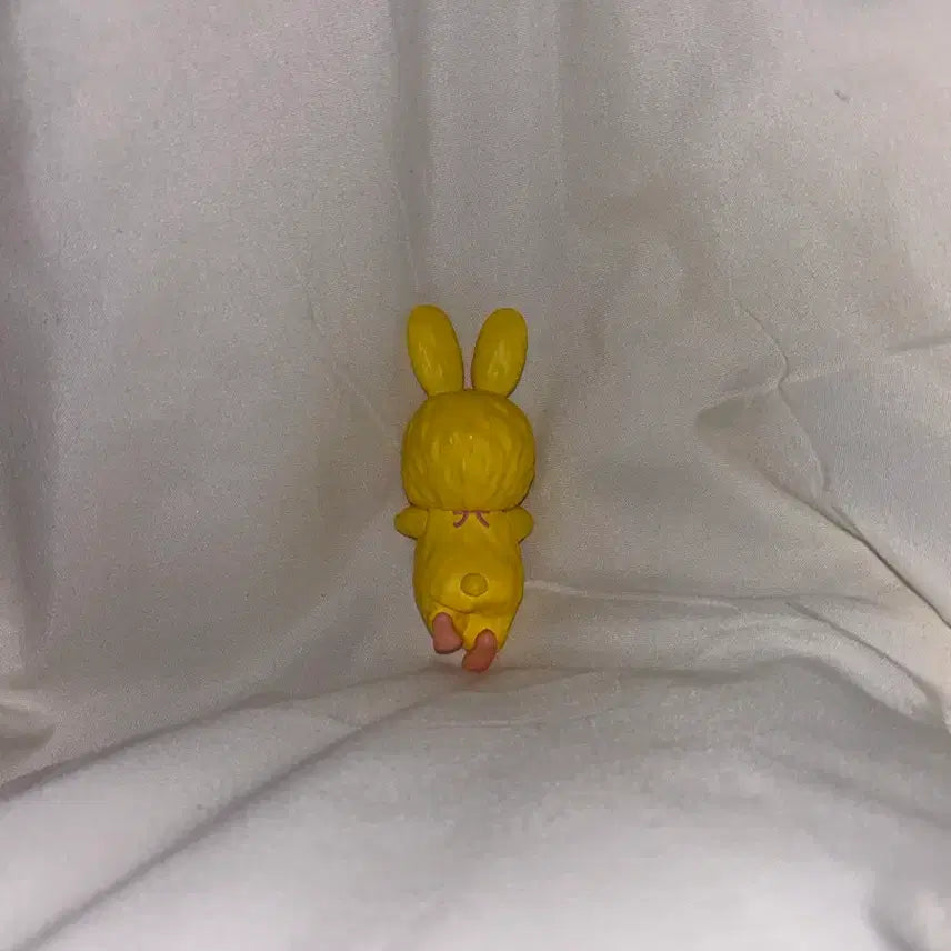 [BUNJANG] Monchhichi Chimutan Yellow Rabbit Outfit Plush Toy / 몬치치 치무탄 노랑이 히퍼 단순 개봉