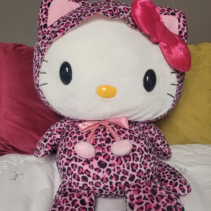 [BUNJANG] Sanrio Hello Kitty 2008 Pink Leopard Extra Large Plush / 헬로키티 2008 핑크 레오파드 희귀 특대형