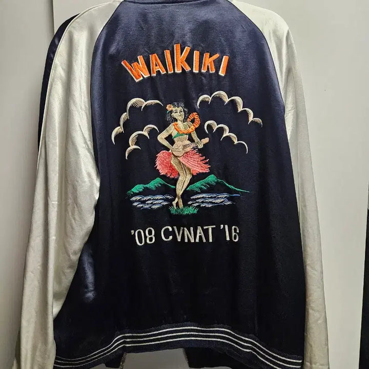 [BUNJANG] Covernat Waikiki Limited Edition Souvenir Jacket / 커버낫 와이키키 스카잔(한정판)