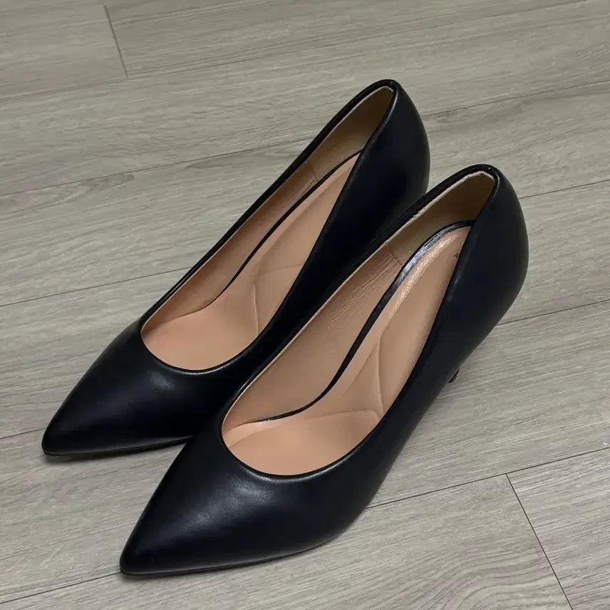 [BUNJANG] ChakhanGudu 9cm Black Heels / 착한구두 240 블랙힐 9cm (웨딩촬영용으로 씀)