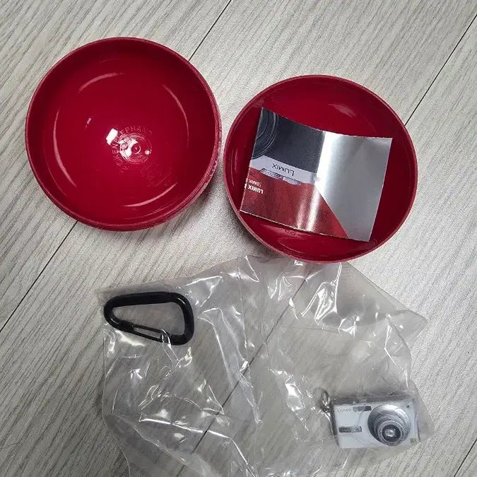 [BUNJANG] LUMIX DMC-FX7-W Miniature Collection White Gacha Keychain / 루믹스 DMC-FX7-W 미니어쳐 컬렉션 화이트 가챠