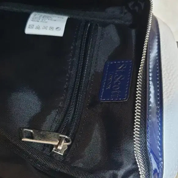 [BUNJANG] St. Scott London White Sling Bag Backpack / St. Scott 런던 화이트 슬링백 백팩