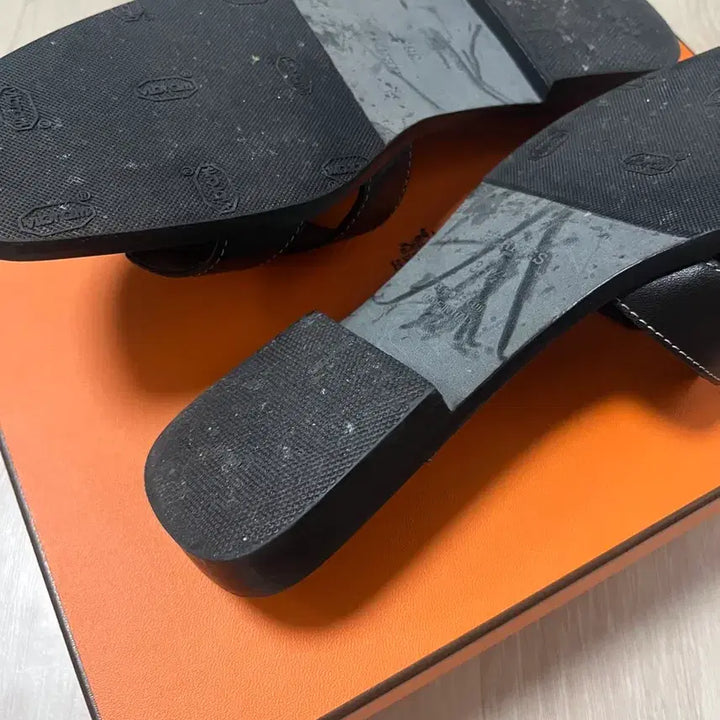 [BUNJANG] Hermes Oran Sandals Black / 에르메스 오란 블랙
