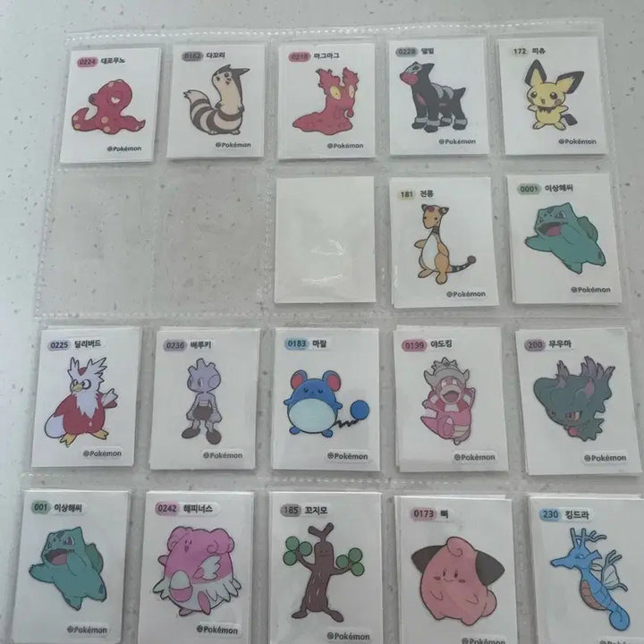 [BUNJANG] Pokemon Stickers (1st Gen 20 Types, 2nd Gen 35 Types) - 55 Total / 포켓몬 띠부씰 1세대 20종 2세대 35종 총 55종 팝니다