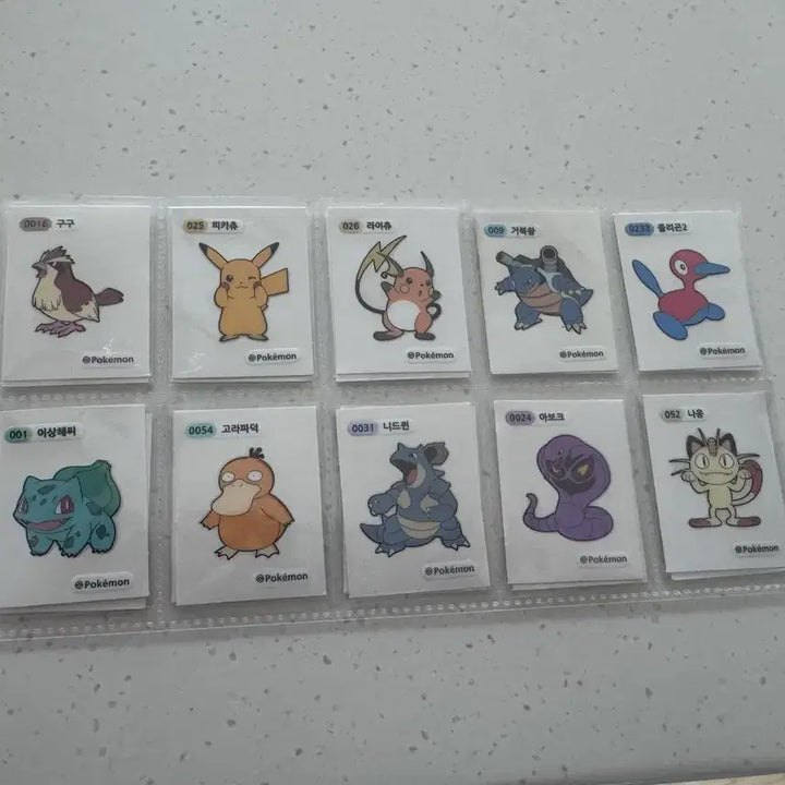 [BUNJANG] Pokemon Stickers (1st Gen 20 Types, 2nd Gen 35 Types) - 55 Total / 포켓몬 띠부씰 1세대 20종 2세대 35종 총 55종 팝니다
