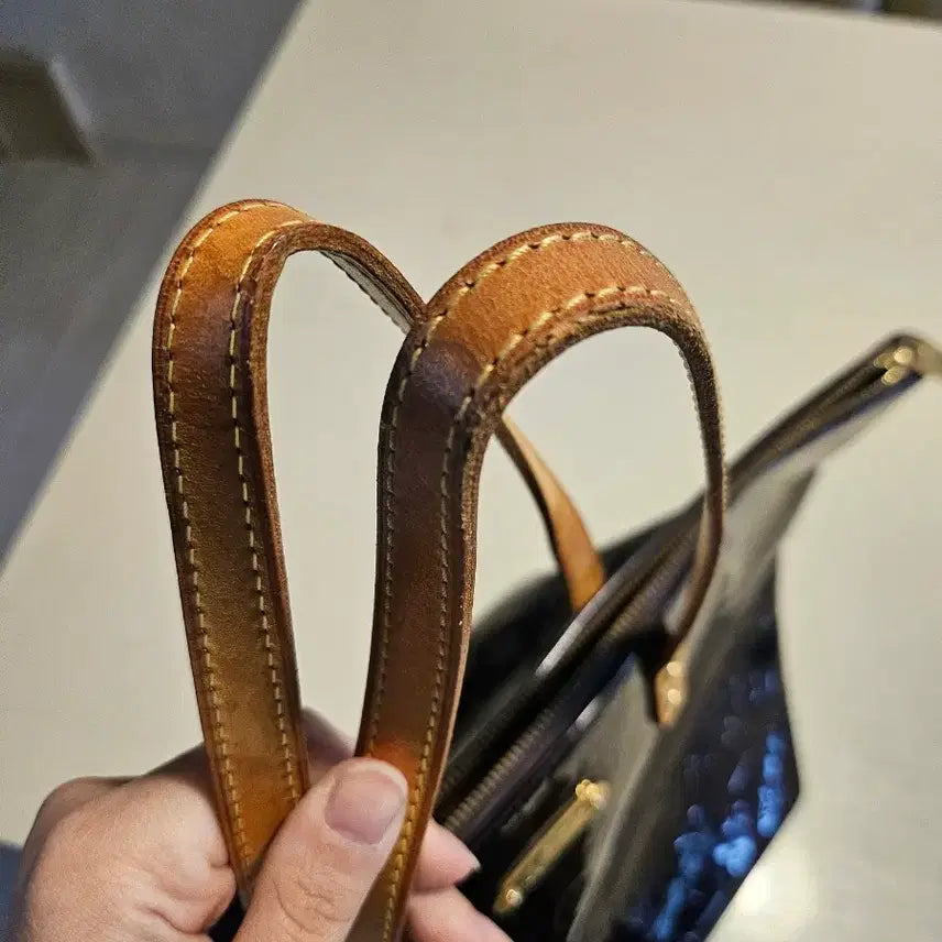 [BUNJANG] Louis Vuitton Large Enamel Shoulder Bag / 루이비통 애나멜 숄더백 라지